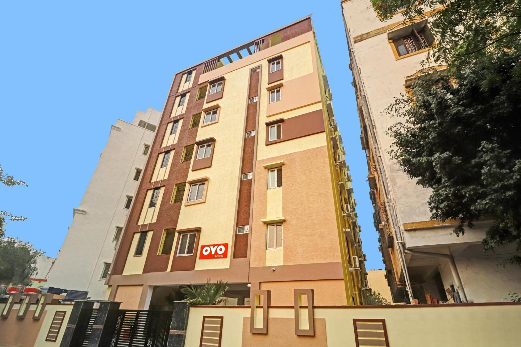 Hotel O Hanuma Residency Sururnagar Exterior photo